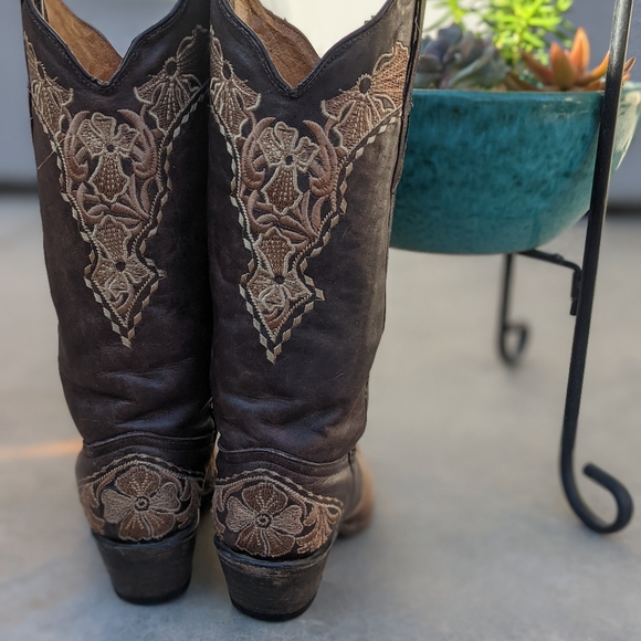 Western floral embroidered boots - Picture 10 of 10